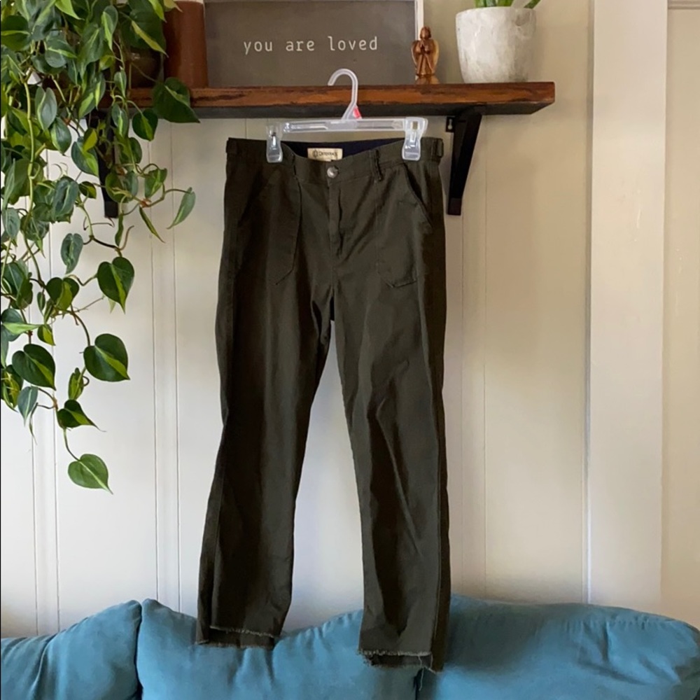 Democracy capris